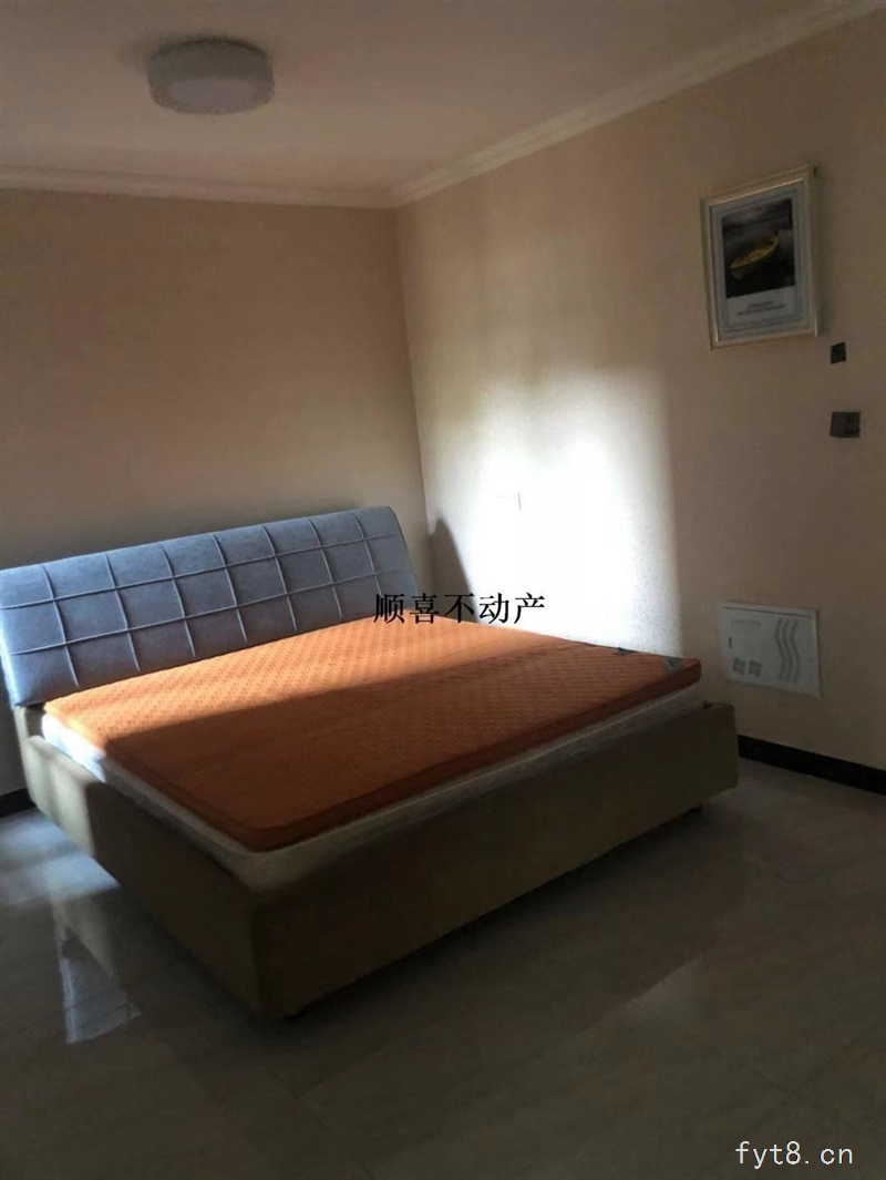 同运小区一楼2室精装修拎包入住,包物业